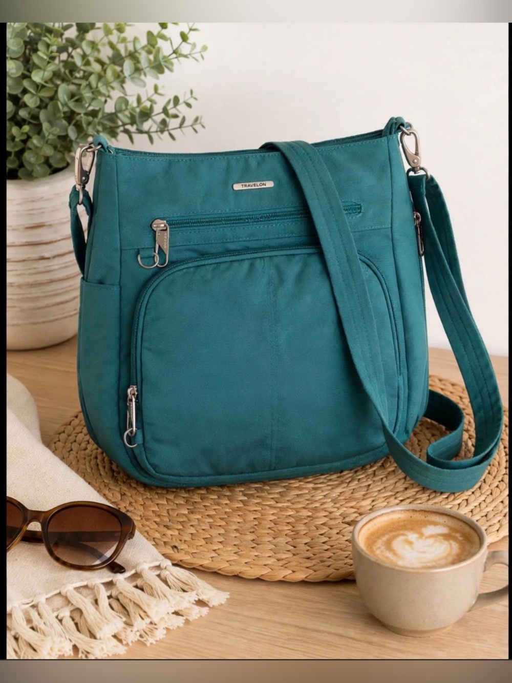 Travelon Anti-Theft Classic Crossbody Bag